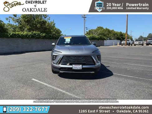 Used 2025 Buick Enclave Preferred FWD image 4