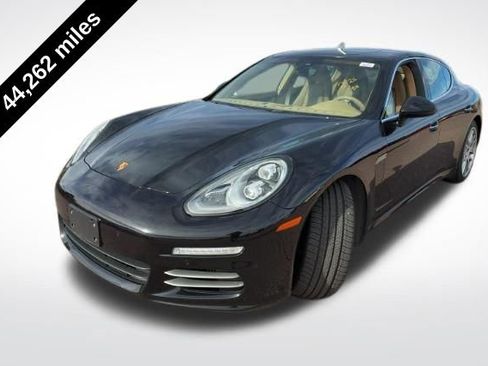 Used 2015 Porsche Panamera 4S image 2
