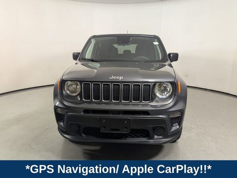 Used 2023 Jeep Renegade Latitude image 2