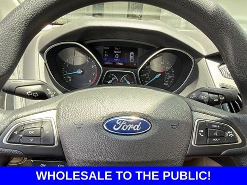Used 2016 Ford Focus SE FWD image 18
