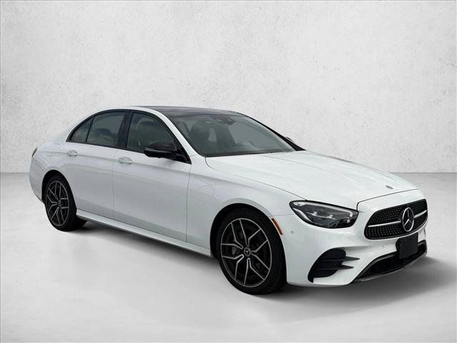 Used 2021 Mercedes-Benz E 350 4MATIC Sedan image 3