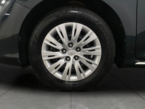 Used 2013 Toyota Camry LE FWD image 12