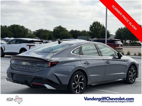 Used 2025 Hyundai Sonata SEL FWD image 4