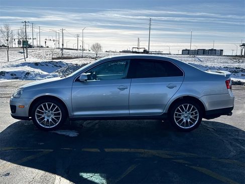 Used 2006 Volkswagen Jetta GLI image 8