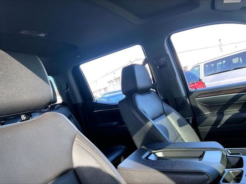 Used 2026 GMC Sierra 1500 SLT AWD/4WD image 22