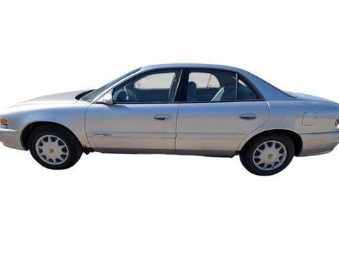 Used 2001 Buick Century Custom w/ Premium Pkg FWD image 2