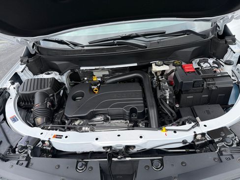 New 2027 Chevrolet Equinox LT w/ Convenience Package II FWD image 30