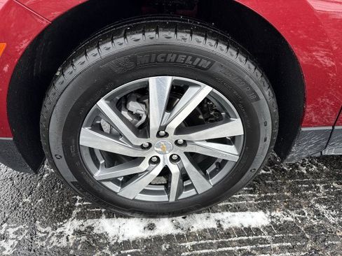 Used 2024 Chevrolet Equinox LT w/ LPO, Floor Liner Package image 18