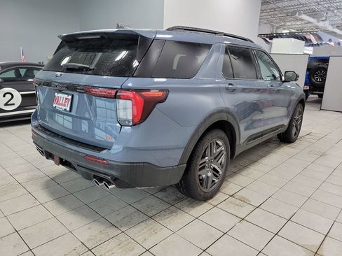 Used 2025 Ford Explorer ST image 12