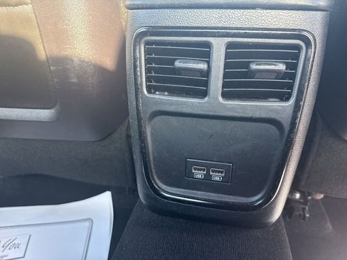 Used 2020 Chrysler 300 S RWD image 29