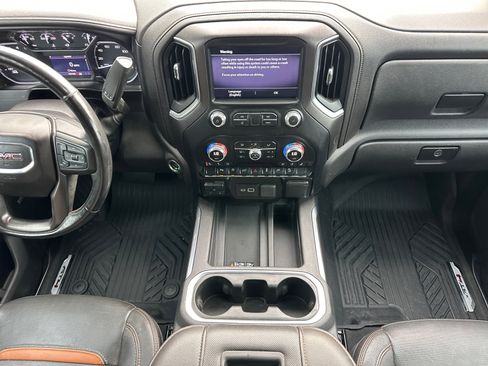 Used 2019 GMC Sierra 1500 AT4 w/ Off Road Performance Package AWD/4WD image 22