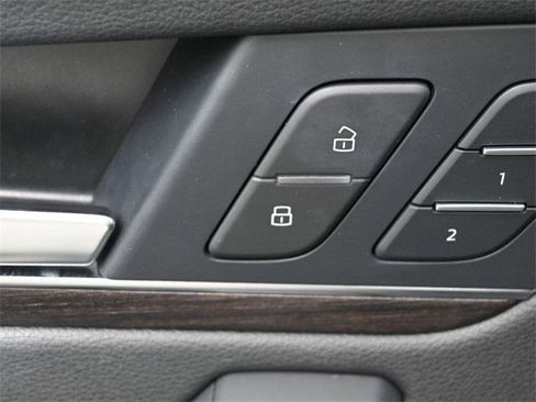 Used 2023 Audi Q5 2.0T Premium w/ Convenience Package image 14