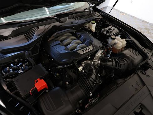 Used 2024 Ford Mustang GT RWD image 32