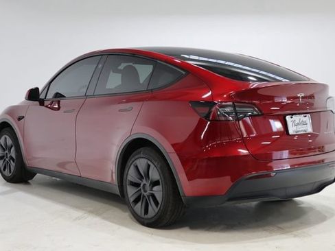 Used 2025 Tesla Model Y Long Range AWD/4WD image 6
