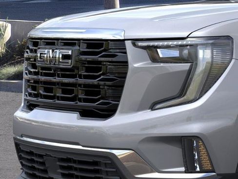 Used 2026 GMC Acadia Elevation w/ Black Edition FWD image 13