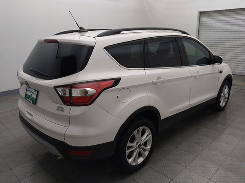 Used 2018 Ford Escape SEL AWD/4WD image 9