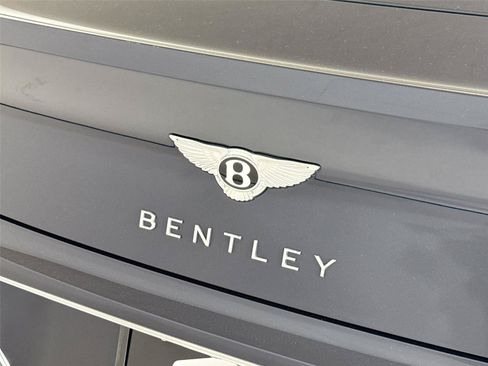 Used 2022 Bentley Continental GT AWD/4WD image 33