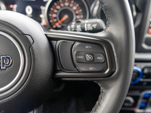 Used 2022 Jeep Wrangler Unlimited Sport image 24