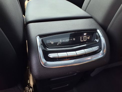 Certified 2023 Cadillac XT6 Premium Luxury AWD/4WD image 21