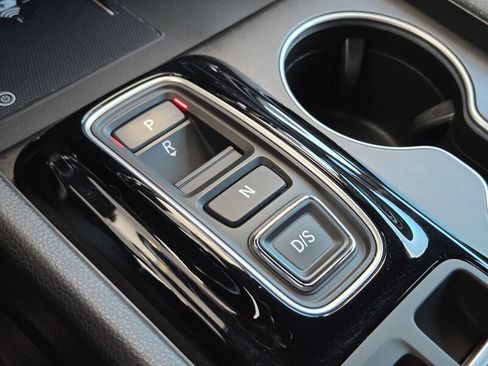 Used 2025 Honda Pilot Black Edition image 34