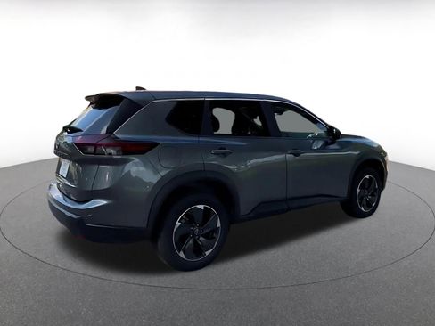 Used 2025 Nissan Rogue SV AWD/4WD image 12
