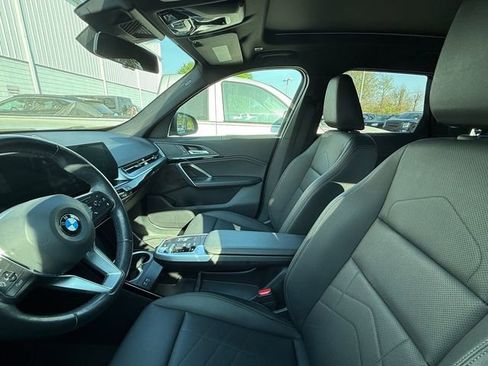 Used 2023 BMW X1 xDrive28i image 9