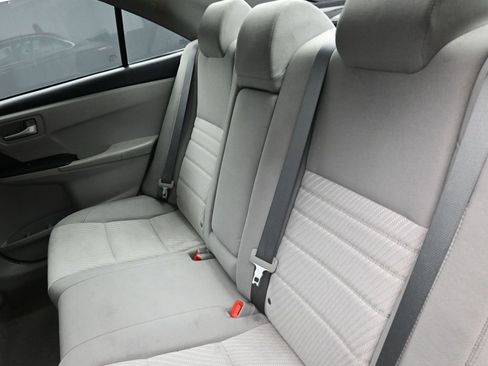 Used 2016 Toyota Camry LE image 12