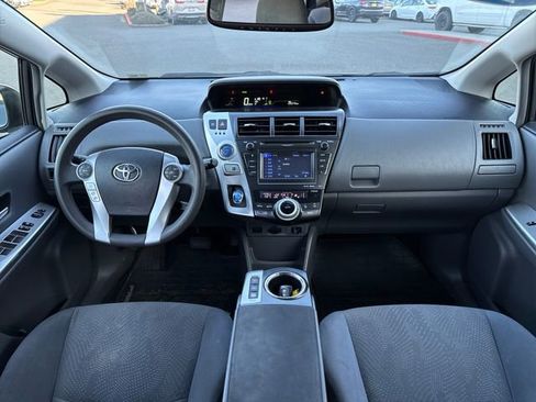 Used 2013 Toyota Prius V Three image 28
