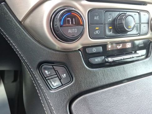Used 2018 GMC Yukon Denali w/ Denali Ultimate Package AWD/4WD image 36