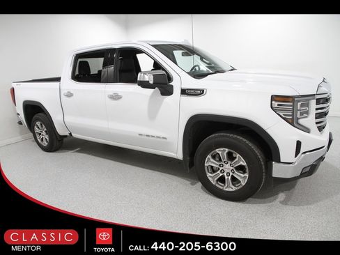 Used 2025 GMC Sierra 1500 SLT image 1