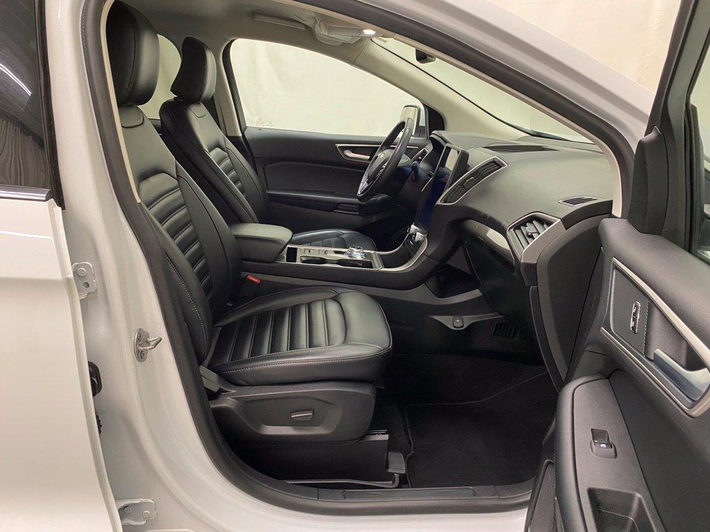 Used 2024 Ford Edge SEL AWD/4WD image 15