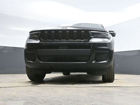 Used 2024 Jeep Grand Cherokee L Laredo image 49