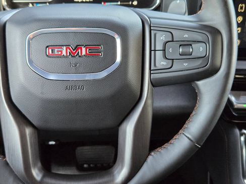 Used 2024 GMC Sierra 1500 AT4 w/ Technology Package AWD/4WD image 22