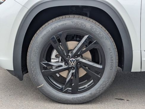 New 2026 Volkswagen Atlas Cross Sport SEL R-Line AWD/4WD image 42