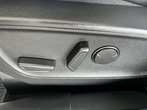 Used 2022 Ford Escape SEL image 14