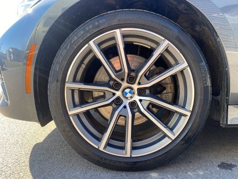 Used 2022 BMW 330i xDrive Sedan w/ Driving Assistance Package image 21