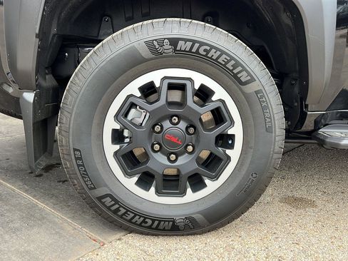 New 2025 Toyota 4Runner 4WD image 7