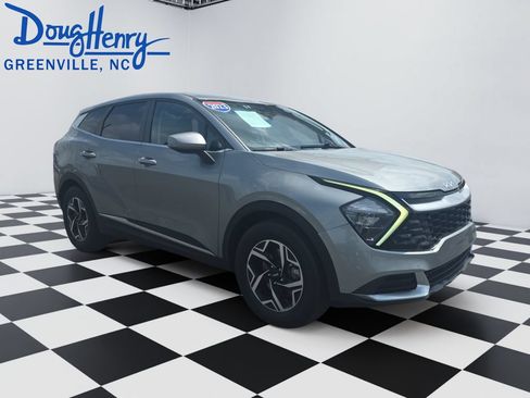 Used 2023 Kia Sportage LX FWD image 7