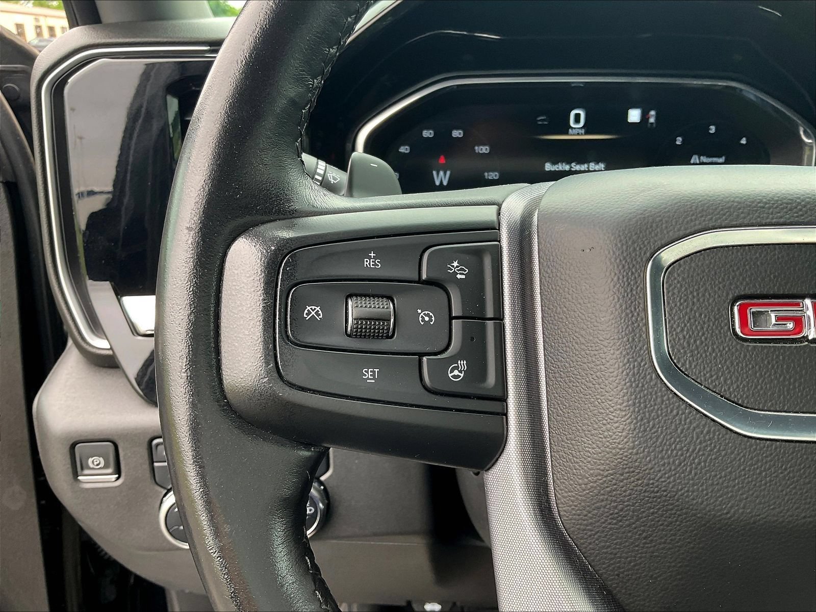 Used 2022 GMC Sierra 1500 SLT w/ SLT Premium Plus Package AWD/4WD image 30