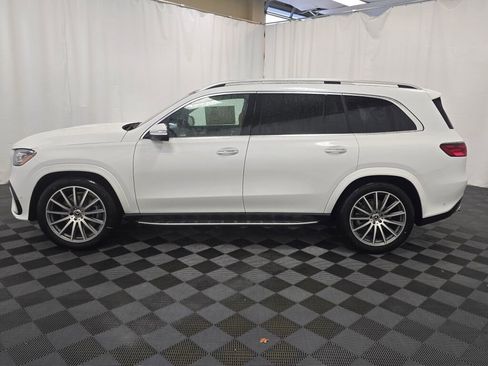 New 2026 Mercedes-Benz GLS 450 4MATIC image 3