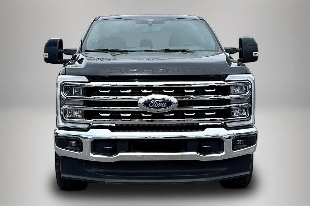 Used 2026 Ford F250 Lariat AWD/4WD image 3
