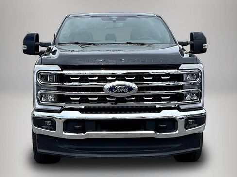 Used 2026 Ford F250 Lariat AWD/4WD image 3