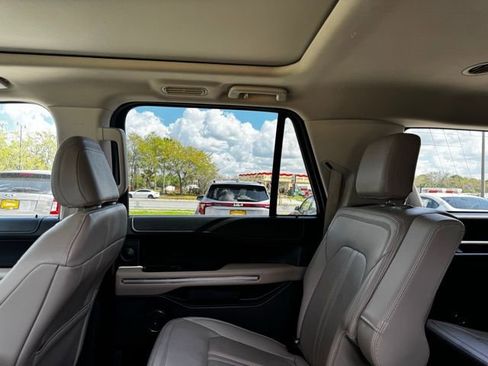 Used 2024 Ford Expedition Max Limited image 18