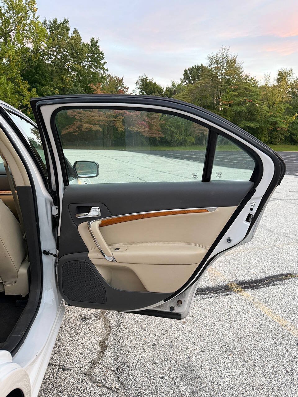 Used 2011 Lincoln MKZ AWD w/ 102A Rapid Spec Order Code image 19