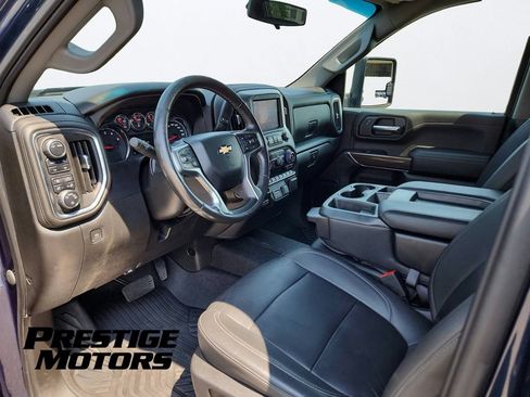 Used 2022 Chevrolet Silverado 3500 LT w/ Convenience Package AWD/4WD image 12