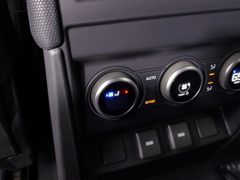 Used 2024 Land Rover Defender 130 Outbound AWD/4WD image 40