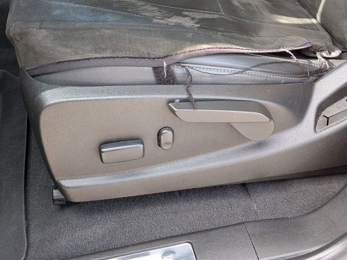 Used 2019 Chevrolet Colorado ZR2 image 16