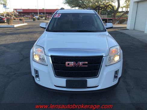 Used 2015 GMC Terrain SLT image 3