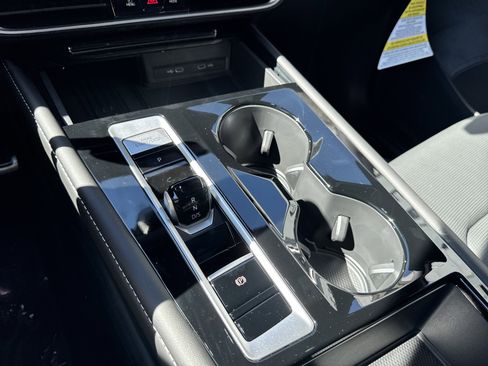 New 2026 Volkswagen Atlas Cross Sport SEL R-Line image 24