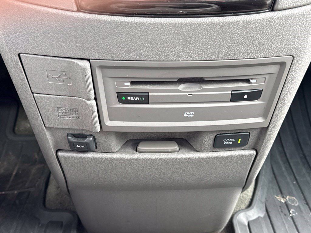 Used 2015 Honda Odyssey Touring image 26